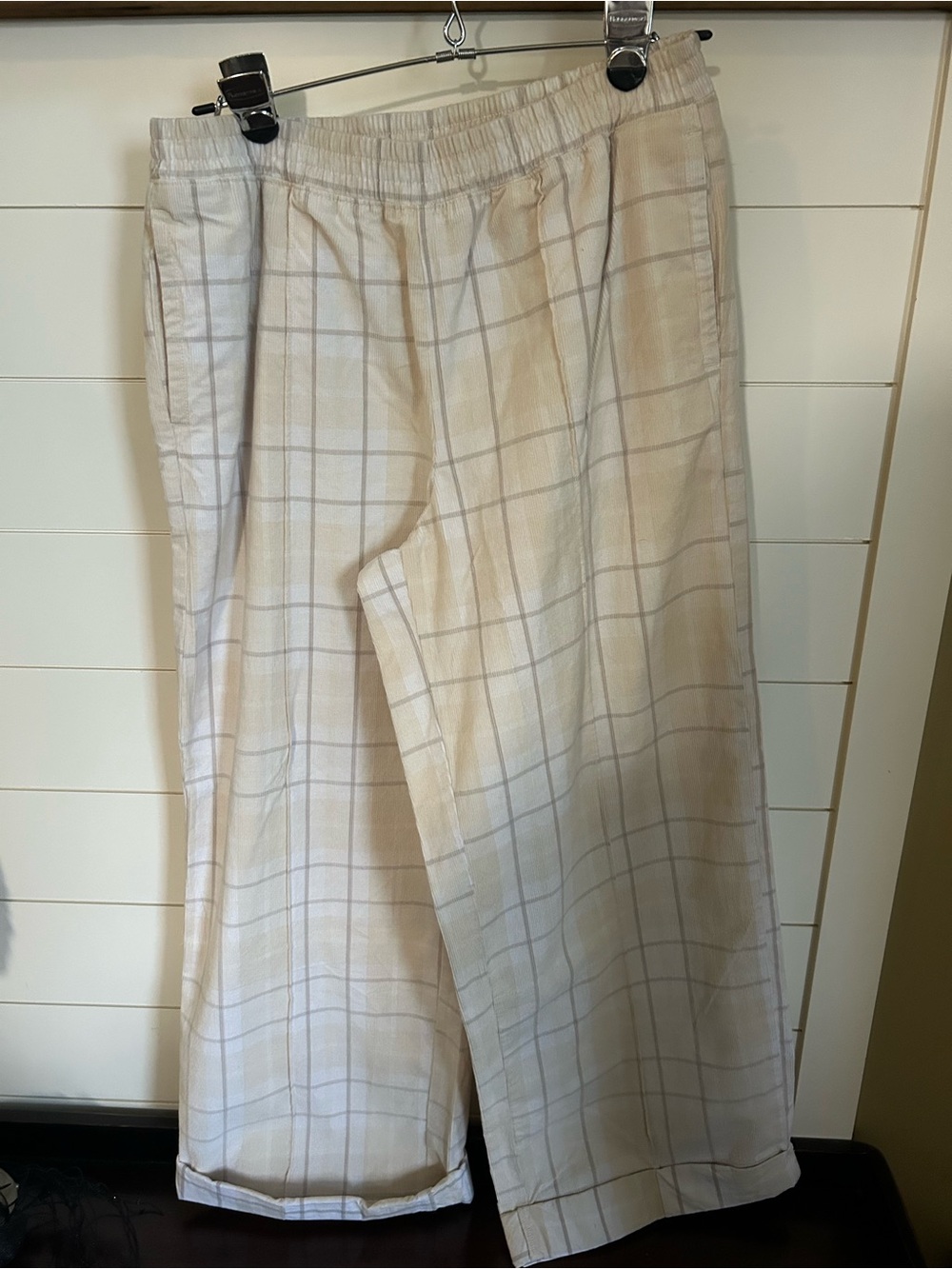 aerie Cream Plaid corduroy with Elastic Waist